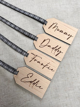 Load image into Gallery viewer, Family Stocking Tags, Engraved Christmas Stocking Tag, Simple Tag, Xmas Gift Labels, Wooden Stocking Name, Personalised Christmas Name Place
