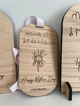 Load image into Gallery viewer, Gift for Mummy, Mother' Day 2024, Children's Drawing Engraved, Thoughtful Keepsake Gift, Gift for Grandma, Gift for Family, Present for Mum