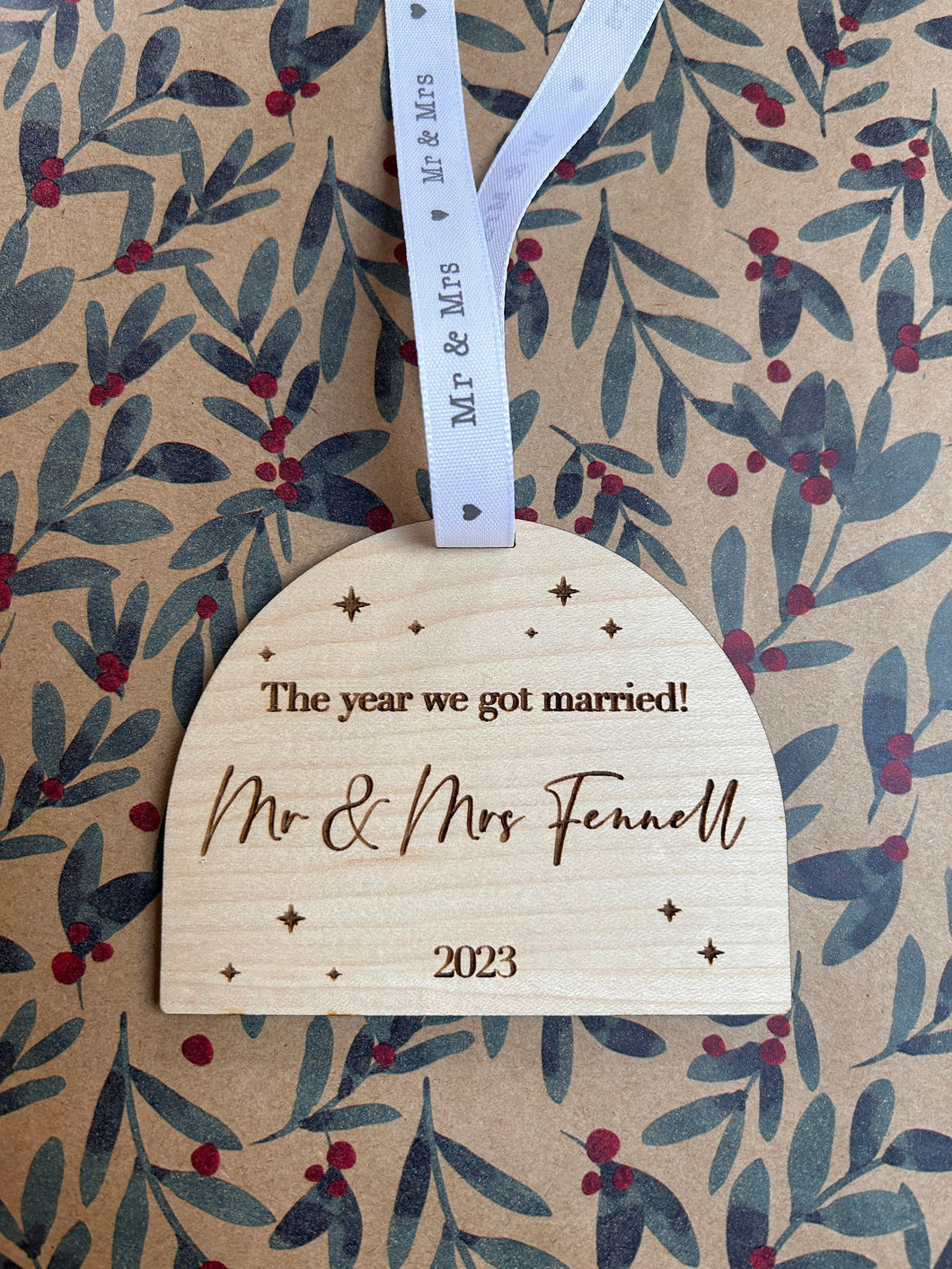 The Year We Got Married Bauble, Married 2023 Christmas Ornament, Mr & Mrs Tree DecorationsNewlywed Gifts, Personalised First Xmas